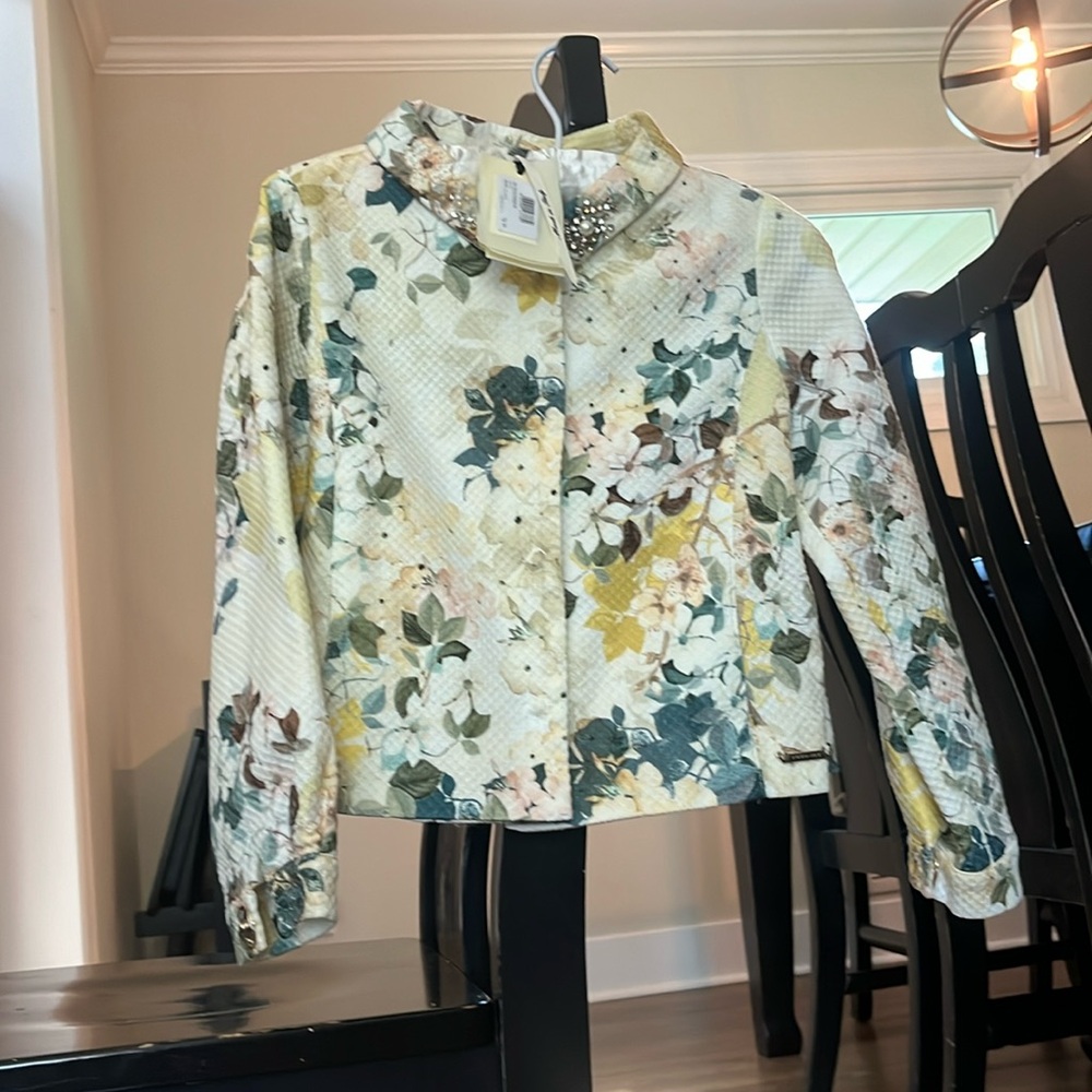 A nice stylish blazer with colorful flowers from twin-set